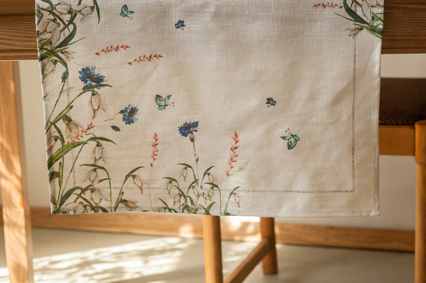 Linen table runner, Cornflowers, party table runner, 100% linen, table runner, coffee table runner, table cover, art on linen