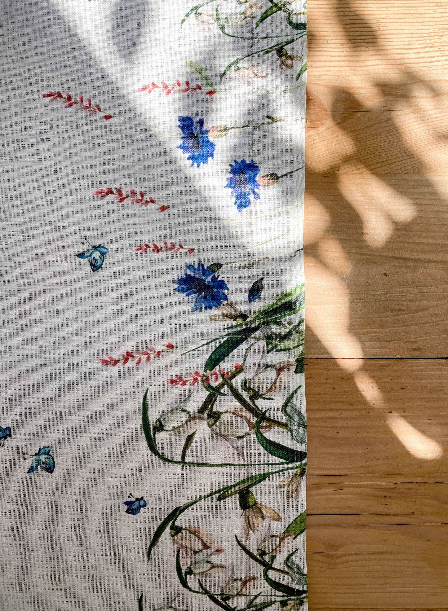 Linen table runner, Cornflowers, party table runner, 100% linen, table runner, coffee table runner, table cover, art on linen