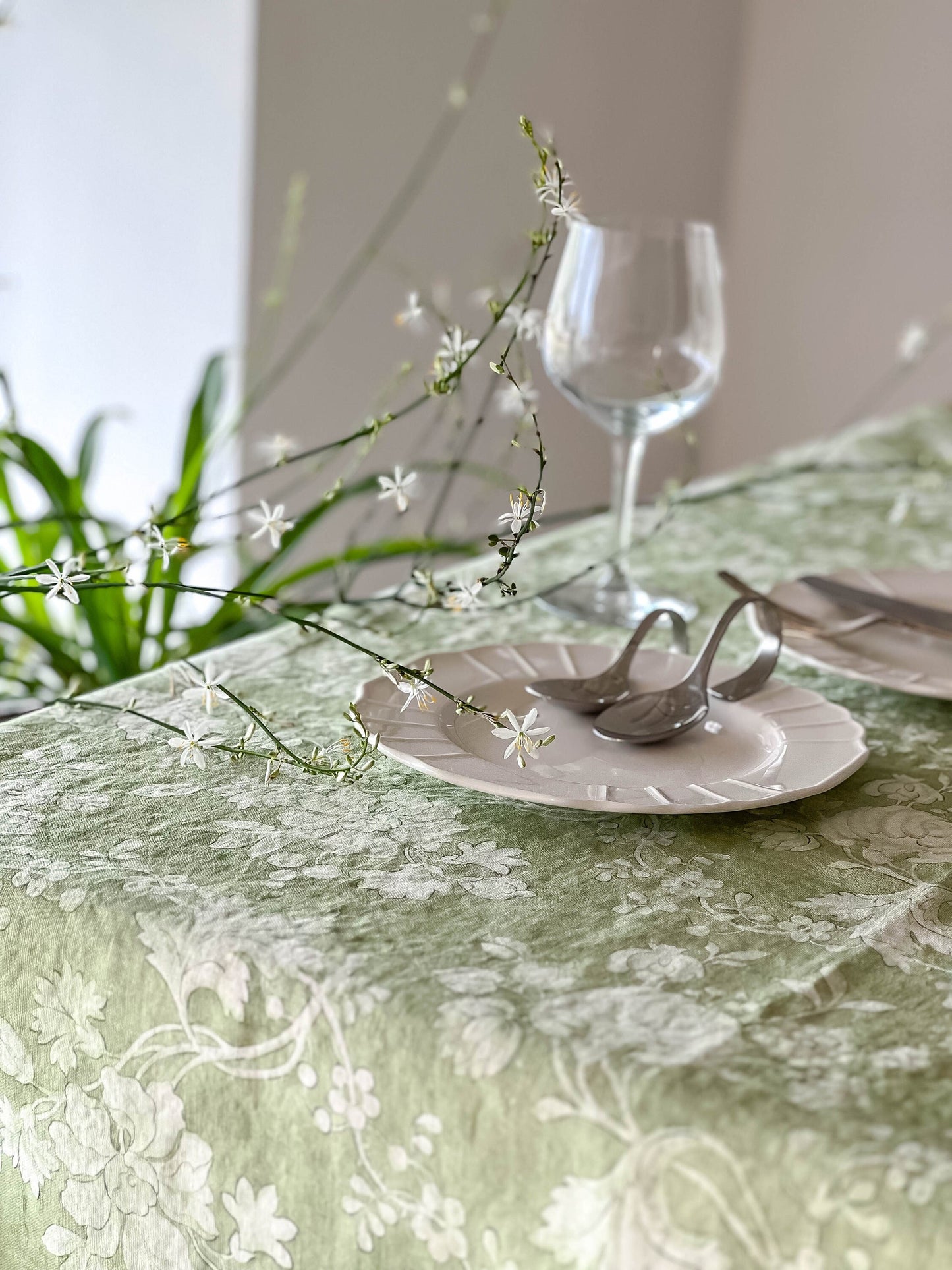 Tablecloth, Anna Maria Garthwaite, Spitalfields, 1752 - 1753, Matcha tablecloth, Vintage flower pattern, 100% linen