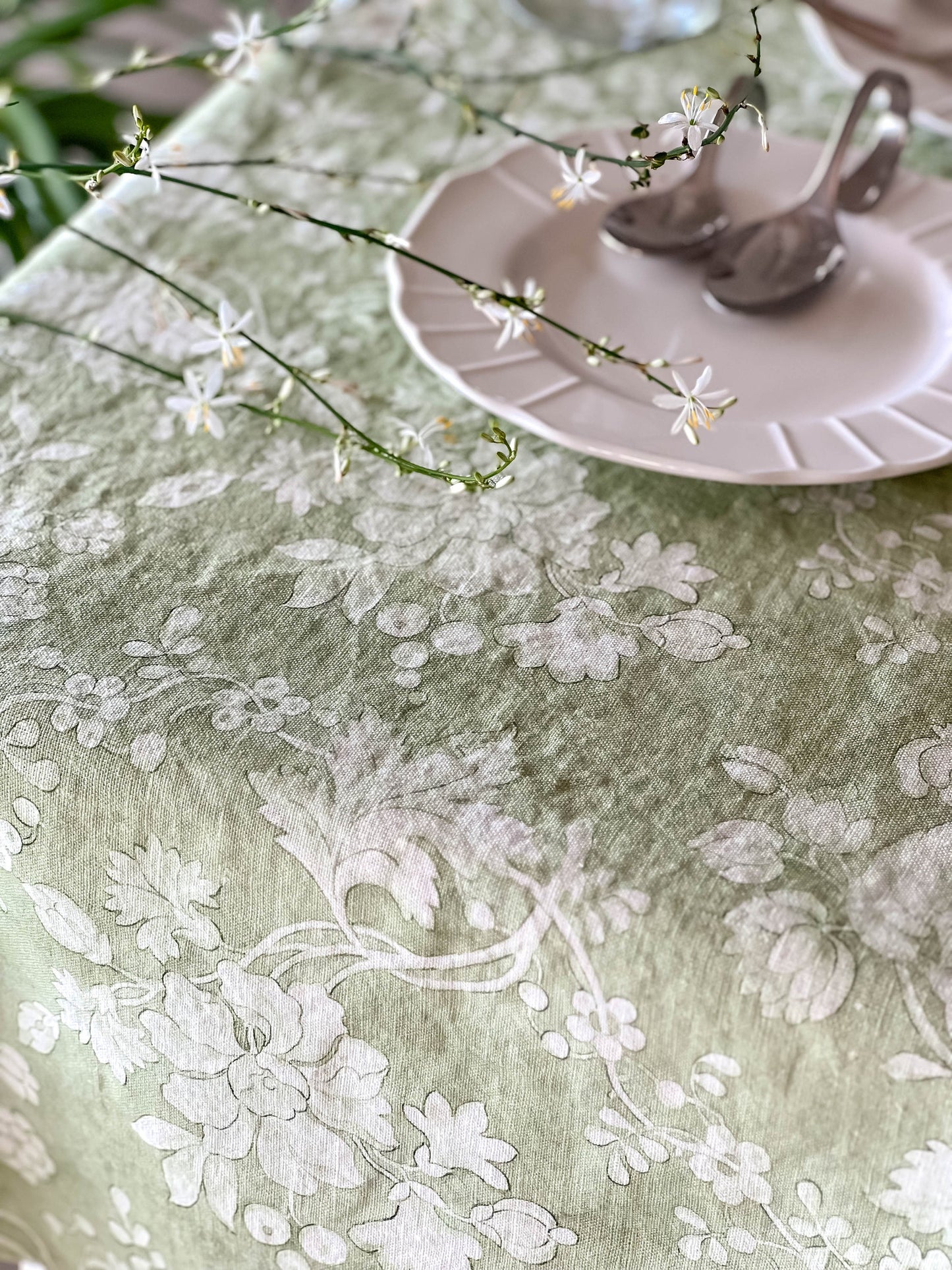 Tablecloth, Anna Maria Garthwaite, Spitalfields, 1752 - 1753, Matcha tablecloth, Vintage flower pattern, 100% linen