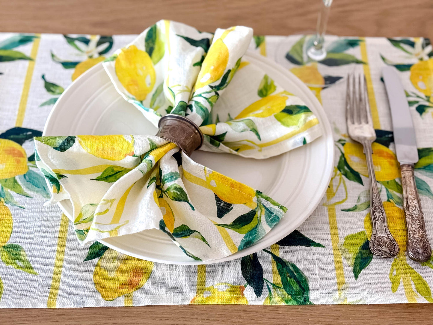 Placemats set, Tuscan Lemons, linen placemats, 100% linen, Floral print, vintage placemats