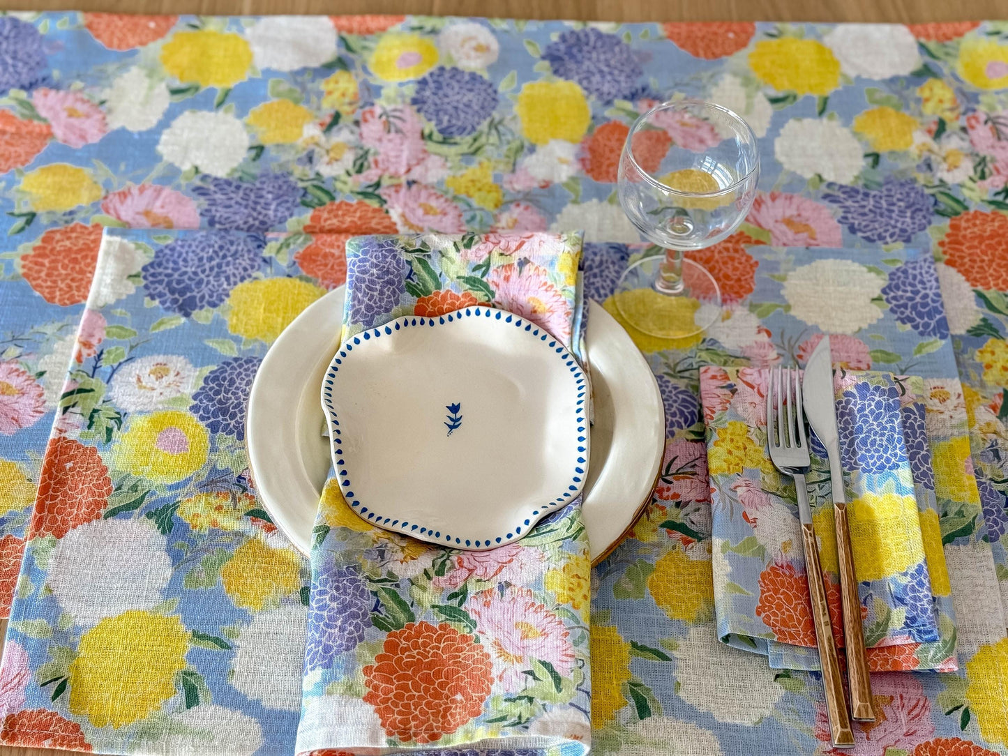 Table runner, Aster and Dahlia, 100% linen