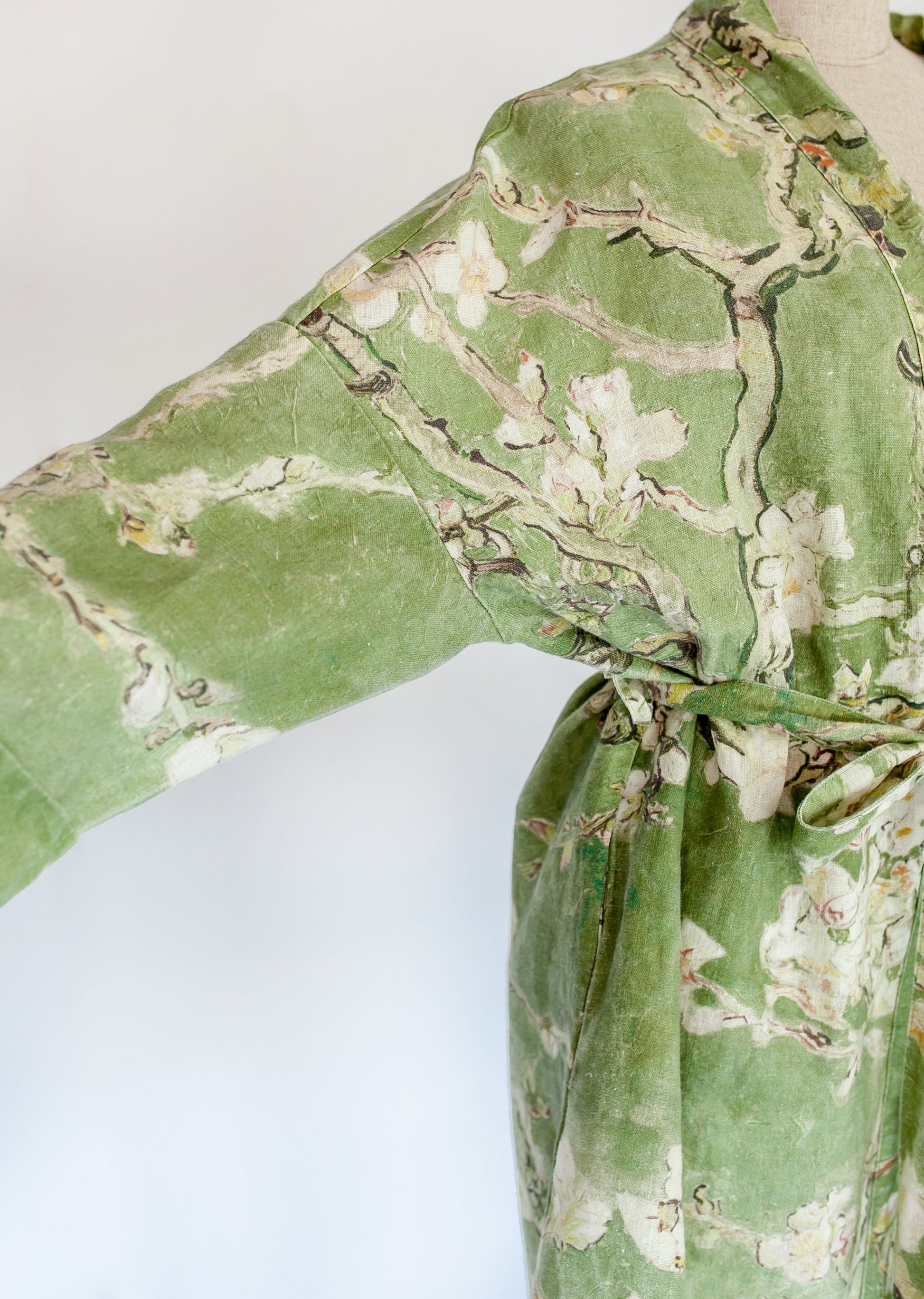 Kimono robe, Vincent van Gogh, kimono cardigan, bathrobe, Almond blossom, 100% linen, bridesmaid gift, Linen robe, linen, Linen bathrobe