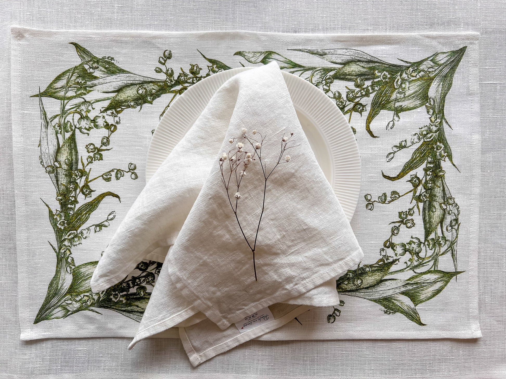 Wedding MUST HAVE! Placemats, Lily of the Valley, Plant placemats, linen placemats, Easter placemats, green placemats, fabric placemats