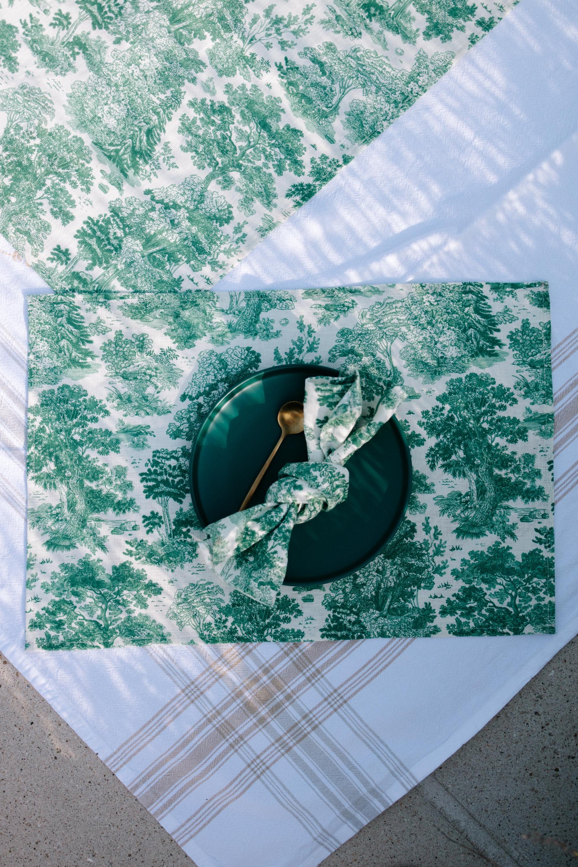 Placemats set, Forest Serenity, toile de jouy, linen placemats, linen placemats, 100% linen fabric